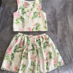 Junior floral set.